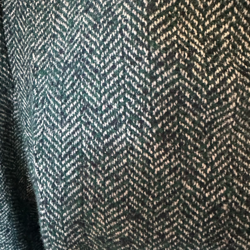 Voodoo Vixen Green Swing Coat w Faux Fur - Picture 3 of 7